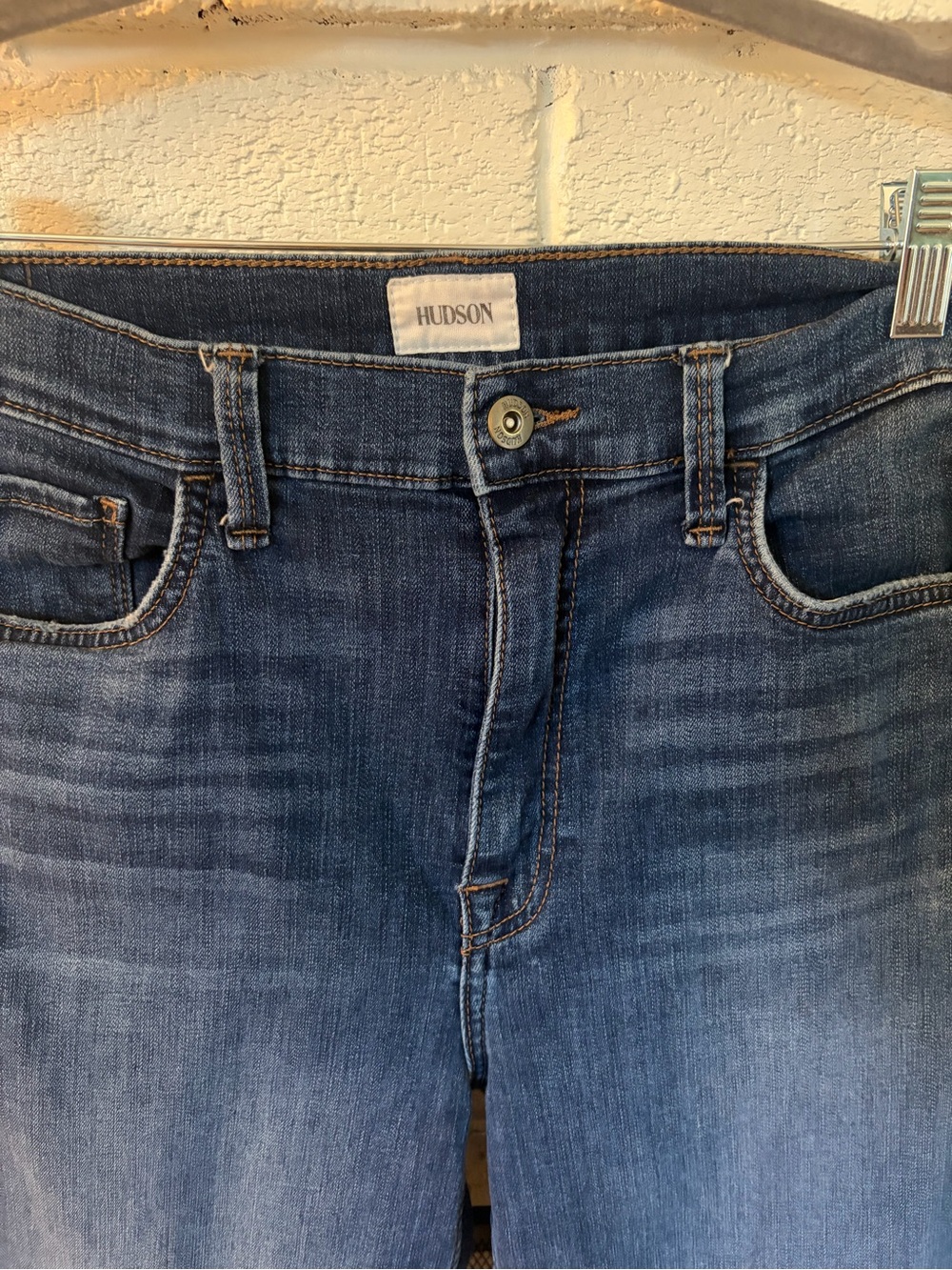 Hudson “noa” high waist straight crop size 30